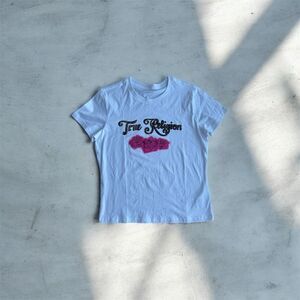 True Religion White Embellished Crystal Rose Romantic Y2K Style Baby Tee Sz L